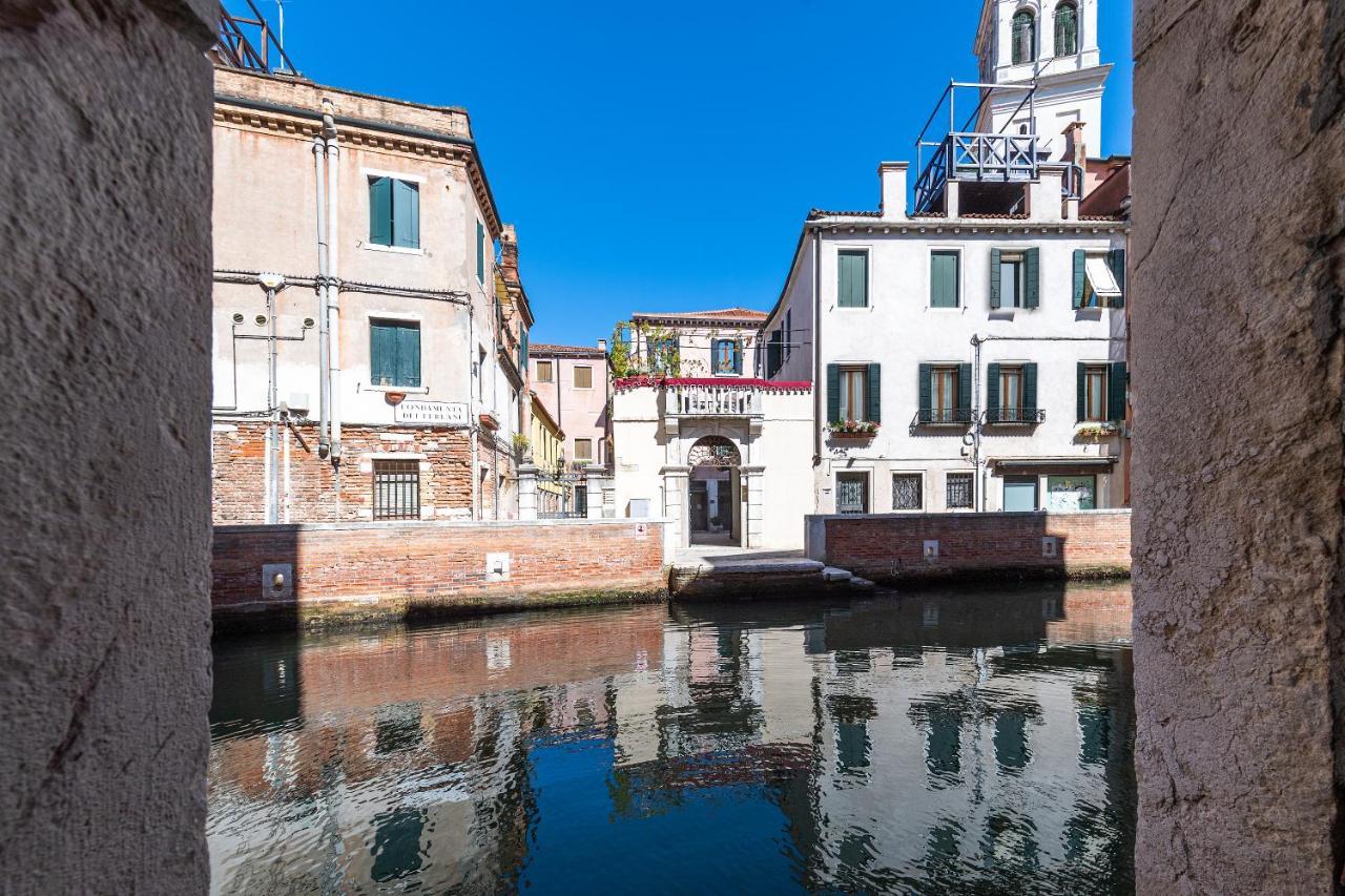 Ln Luxe Apartment Venice Canal View מראה חיצוני תמונה