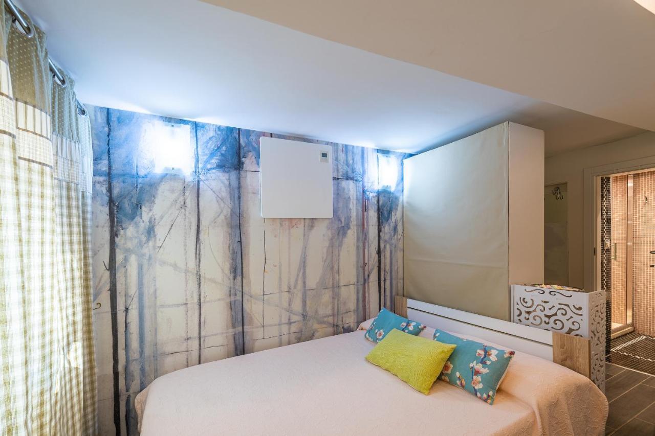 Ln Luxe Apartment Venice Canal View מראה חיצוני תמונה